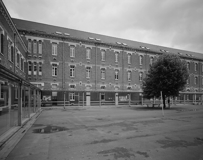 Cour intérieure.
