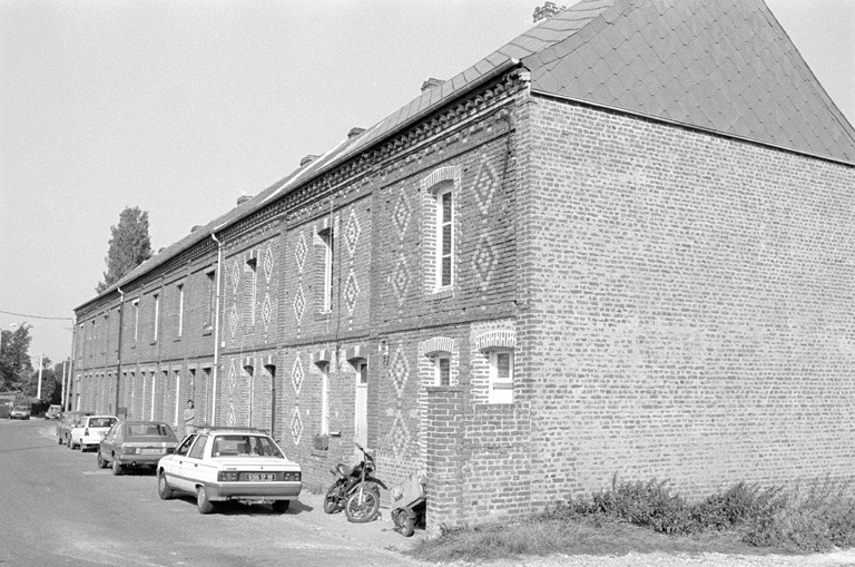 Logement d'ouvriers, élévation antérieure.