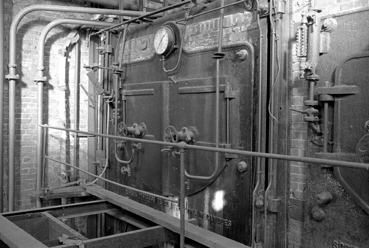 Chaufferie, chaudière.