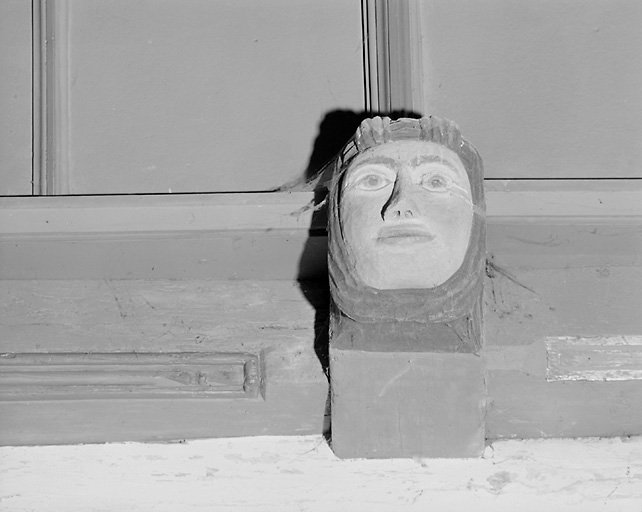 Blochet du mur nord de la nef.