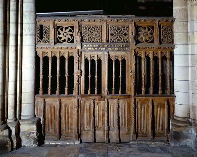 Clôture de chapelle (1)