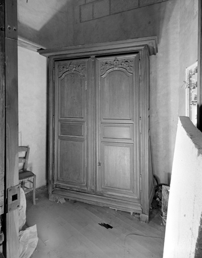 Armoire (1)