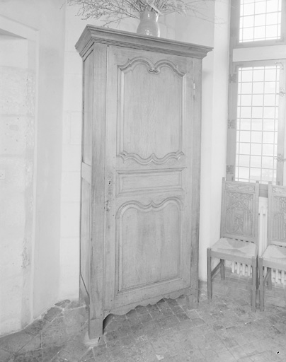 Armoire bonnetière