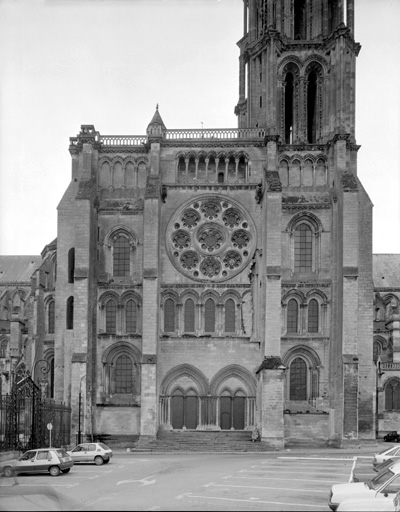 Elévation extérieure de la façade du bras nord du transept.