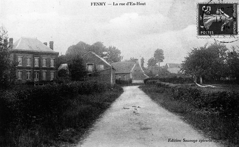 Extrémité de la rue d'En-Haut, avant 1914 (coll. part.).