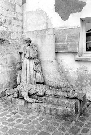 Groupe sculpté : la paye