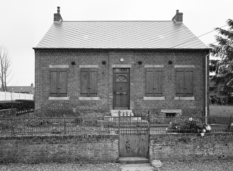 Barzy-en-Thiérache, maison (étudiée), 14 Grande-Rue. ; Vue générale.