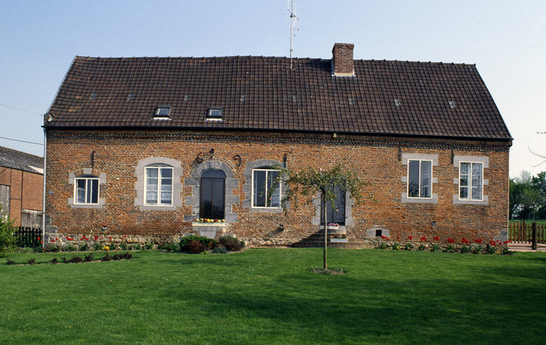 Barzy-en-Thiérache, maison (repérée), 57 Grande-Rue.