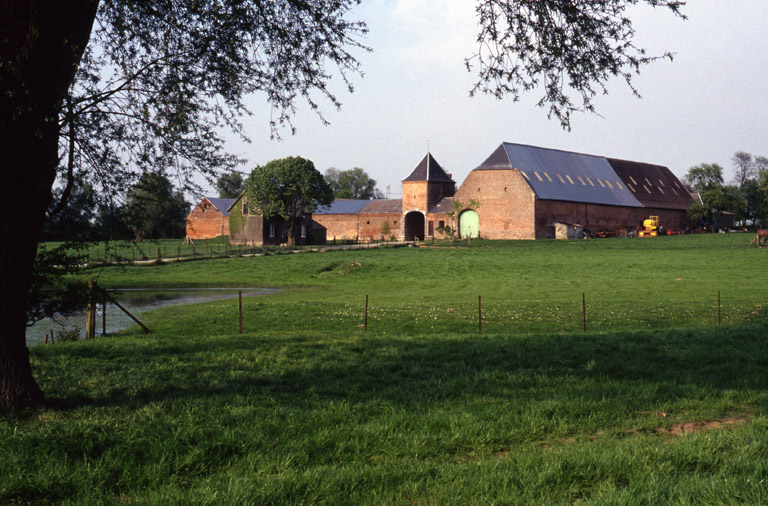 Vue d'ensemble sud-ouest.