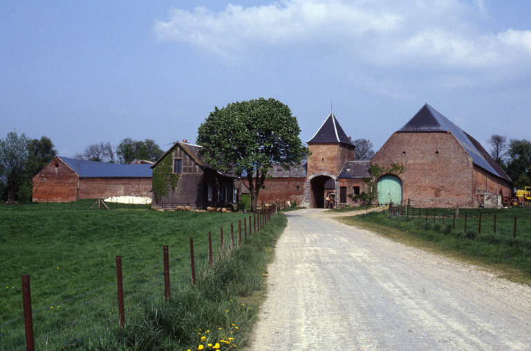 Vue d'ensemble depuis l'ouest.