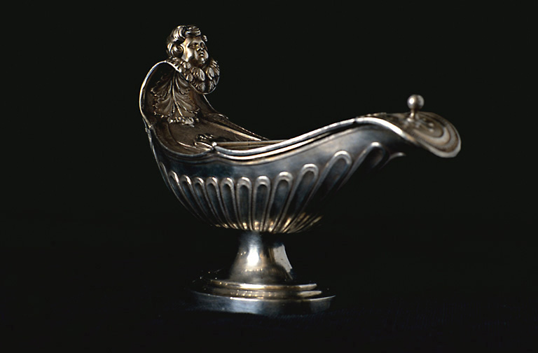 Vue de trois-quarts.