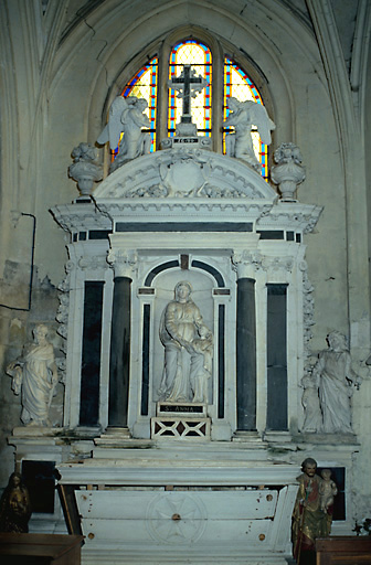 Ensemble de l'autel secondaire sud (autel, retable, 3 statues)