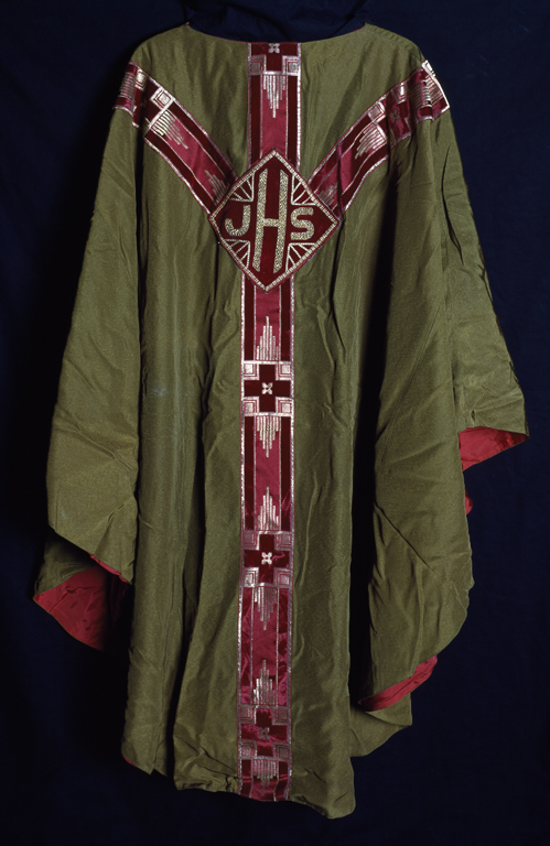 Chasuble provenant d'un ornement vert.