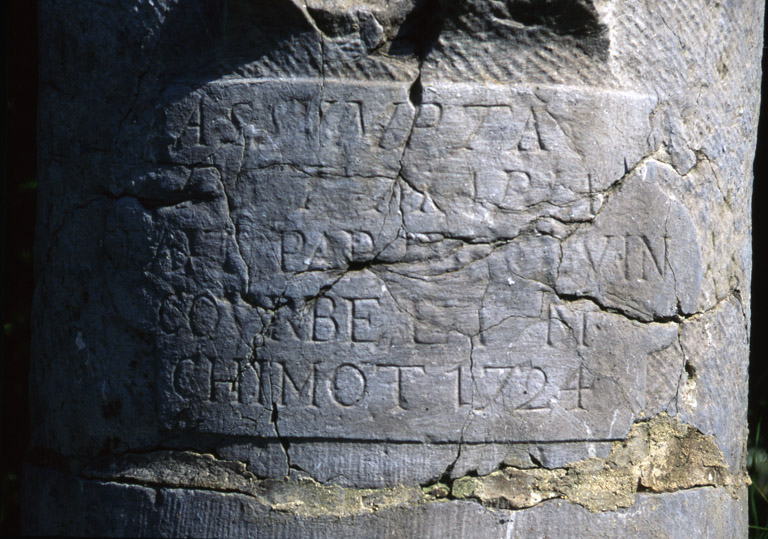 Inscription de l'oratoire édifié en 1724.