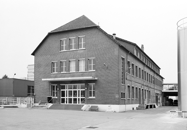 Vue générale nord-est du bâtiment social.