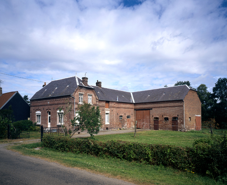 Vue générale sud de la ferme.