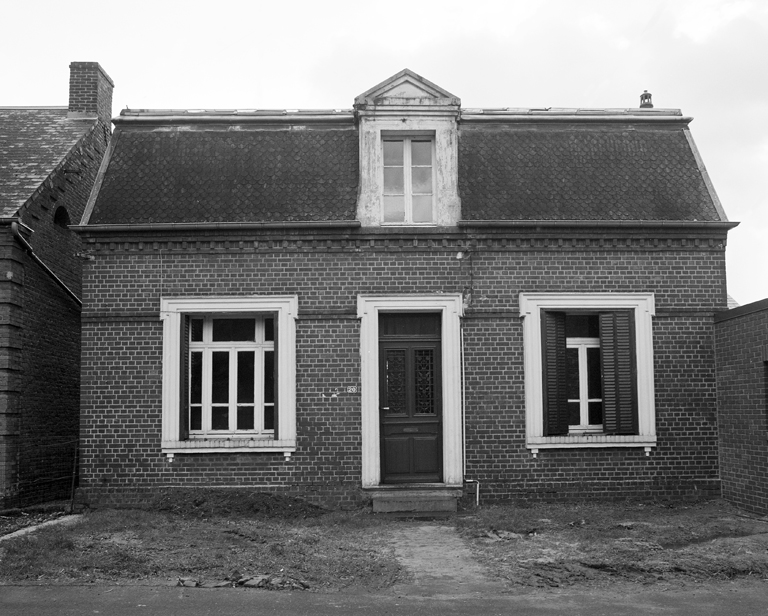 Esquéhéries, maison (étudiée), 20 rue de Verdun. ; Vue générale de la façade.