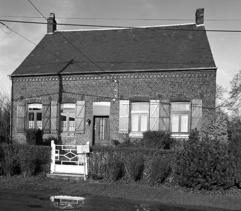 Fesmy-le-Sart, maison (étudiée), le Sart, 5 Grande-Rue. ; Vue générale.