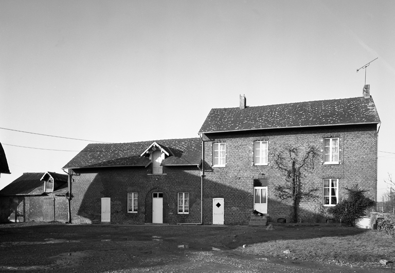 Le Nouvion-en-Thiérache. Ferme (étudiée), dite ferme des Potasse. ; Vue générale.