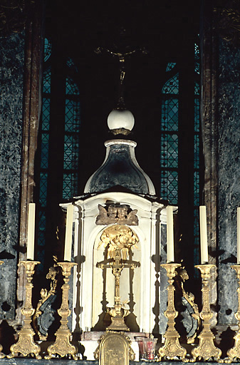 Vue du tabernacle et de l'exposition.