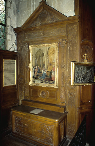 Vue de l'autel et du retable de la 3e chapelle nord de la nef.