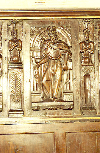 Vue d'un panneau représentant saint Simon.