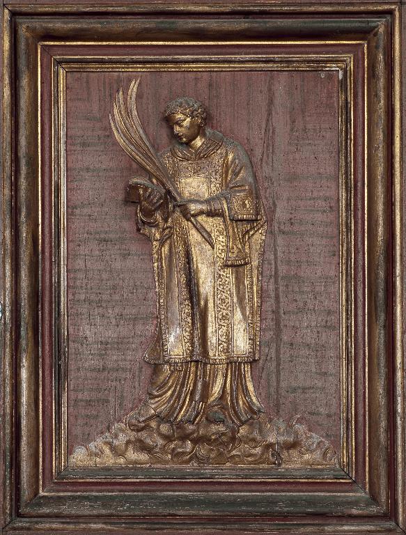 Détail des vantaux de l'armoire : panneau du registre médian représentant saint Protais.