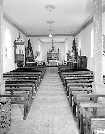 Eglise paroissiale et cimetière Saint-Nicolas