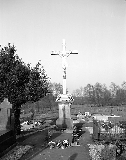 Croix de cimetière