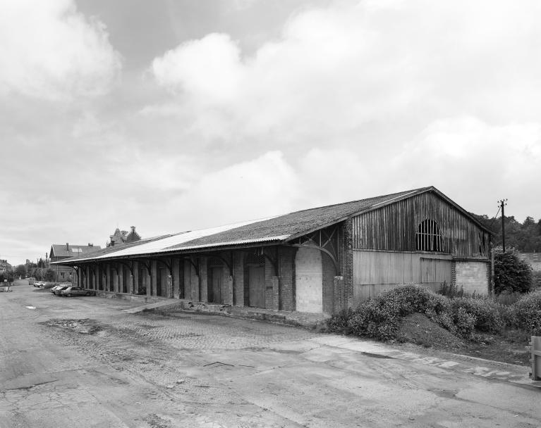 Vue de la halle de chargement.