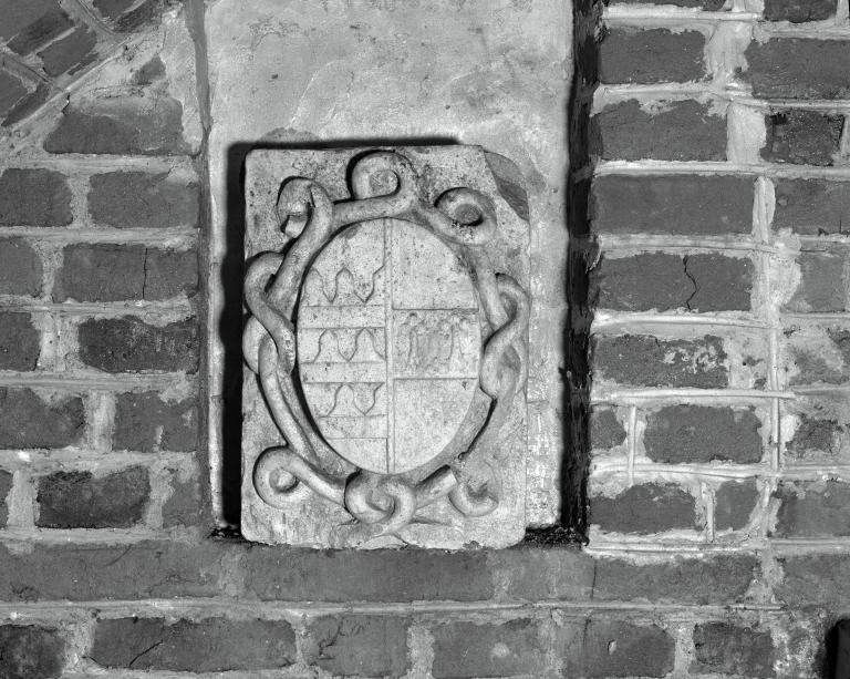 Vue des armoiries de la femme et veuve de Jacques II.