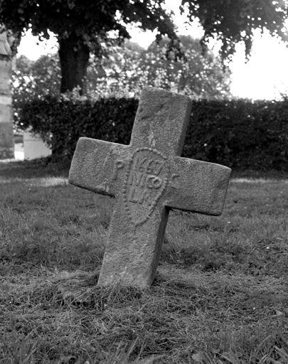 Vue générale d'une croix d'un ensemble de 2.