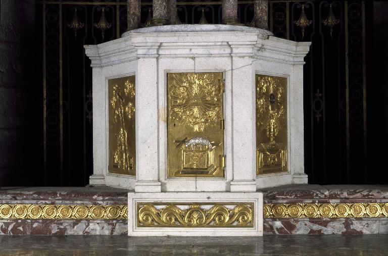 Vue générale du tabernacle.