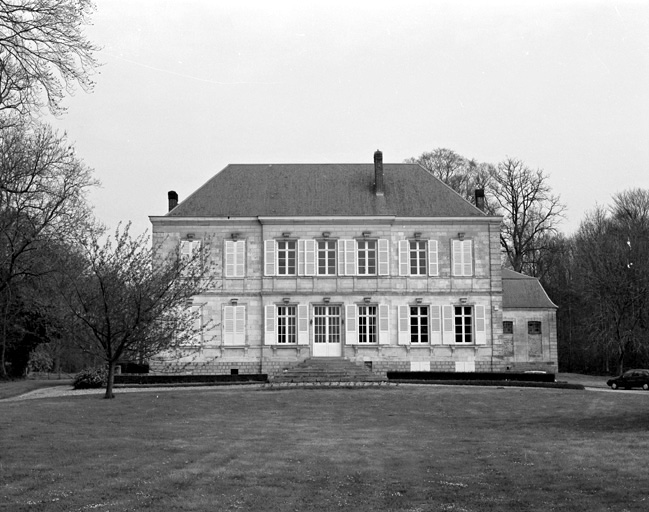 Façade antérieure.