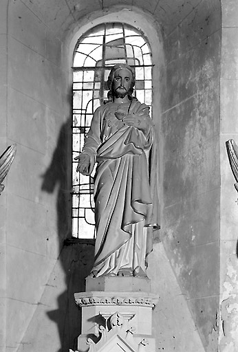 Ensemble de trois statues (petite nature) : Christ du Sacré-Coeur, Anges adorateurs