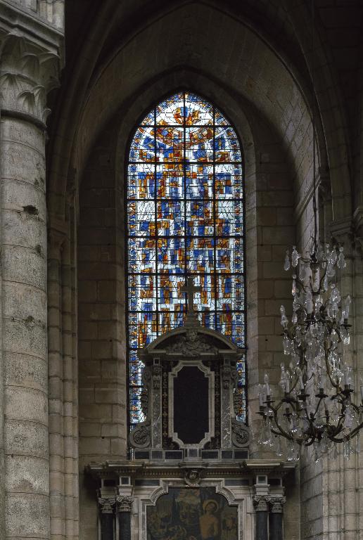Vue générale de la verrière de la baie 22, réalisée en 1997.