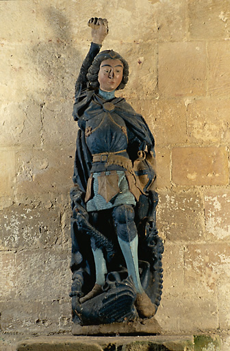 Vue d'ensemble de la statue, en chêne, datée du 16e siècle (?).