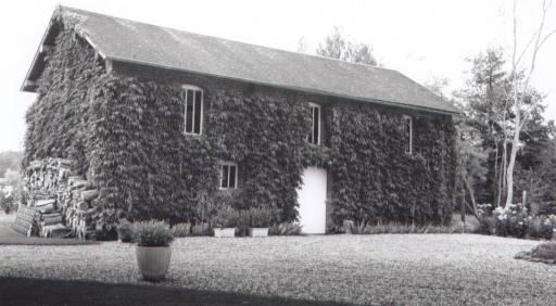 Ecurie et entrepôt de la minoterie.
