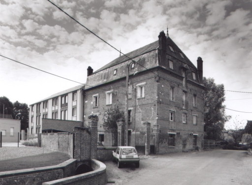 Vue d'ensemble de la minoterie vers la rue du Moulin.