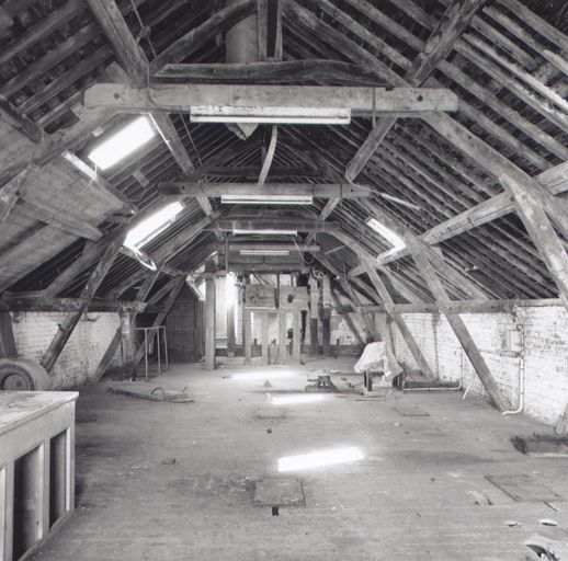 Vue intérieure des combles de la minoterie.