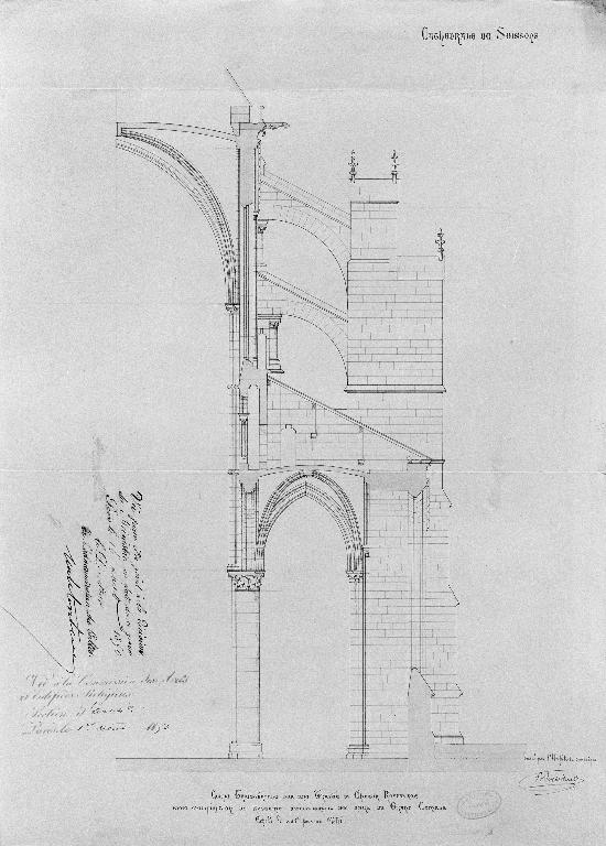 Coupe transversale sur une travée du chœur restaurée, avec modification du système d'écoulement des eaux du grand comble, dessinée par l'architecte Émile Boeswillwald en 1850 (AN : F 19 7887).