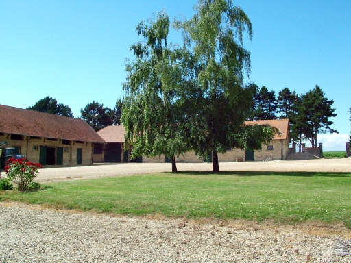 Dépendances de la ferme du château.