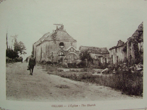 Vue de l'église en ruines (Coll. Part.).