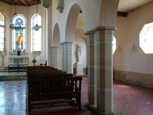 Vue intérieure de l'église.