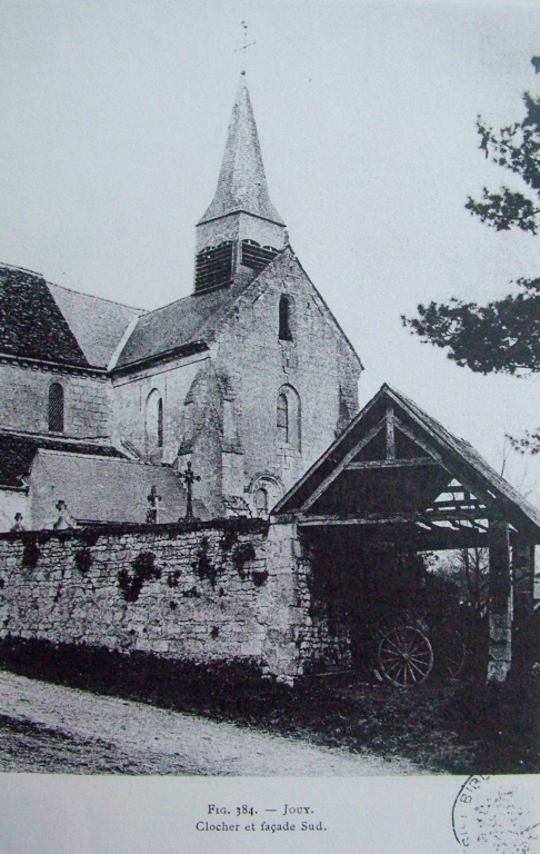 Vue ancienne de l'église de Jouy (Coll. Part.).