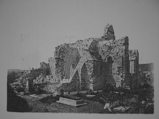 Vue de l'église en ruines en 1921 (DRAC Picardie, M.H. : 60090).