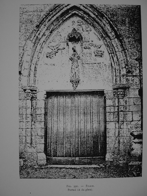 Détail du portail de l'ancienne église (MOREAU-NELATON, Etienne, p.32).