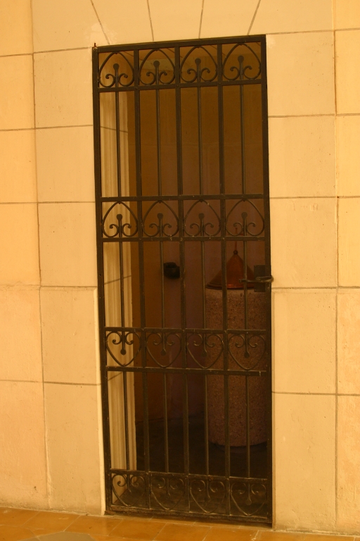 Vue de la chapelle des fonts baptismaux.