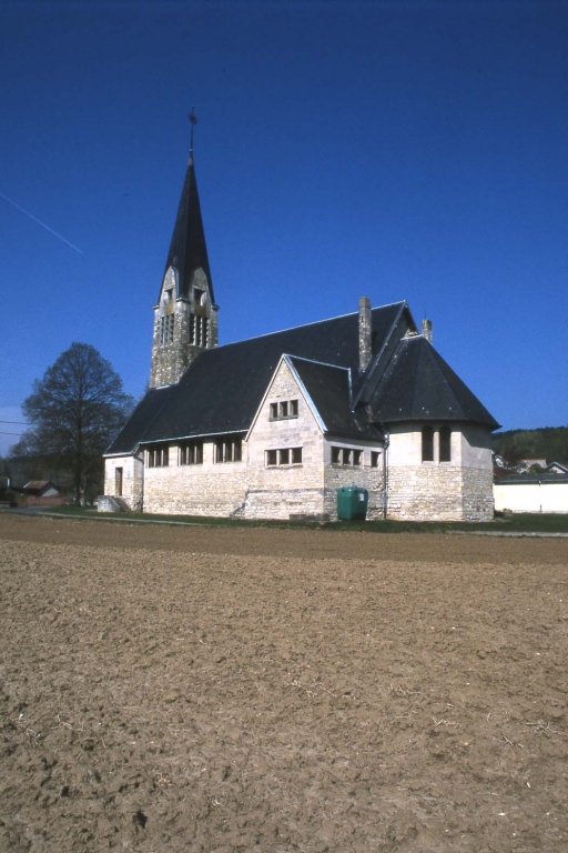 Vue depuis le sud-est.