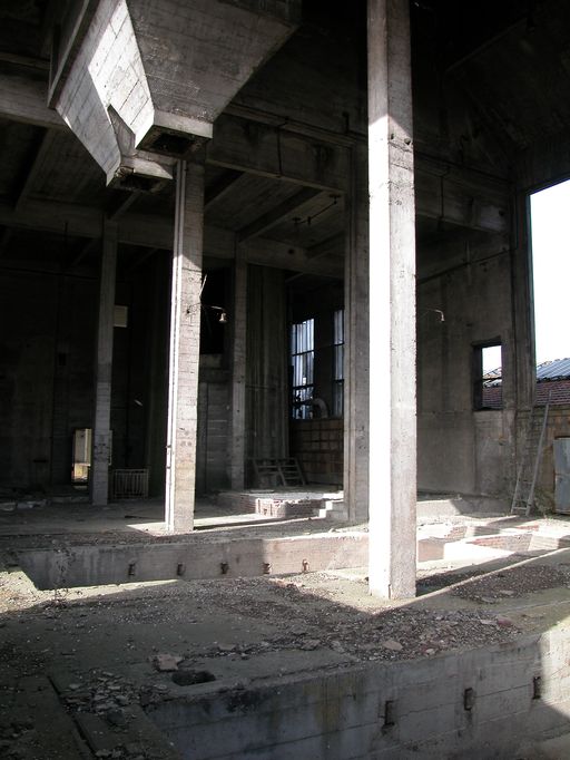 Intérieur du premier étage de la chaufferie.